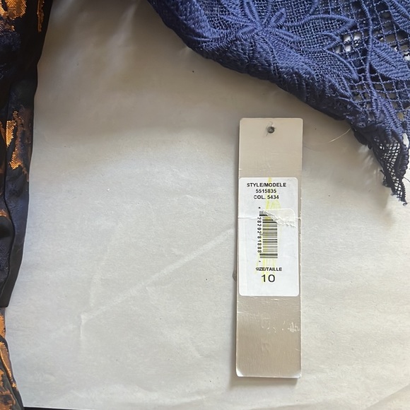 Kay Unger New York Floral Jacquard Lace Illusion Dress - Picture 16 of 16